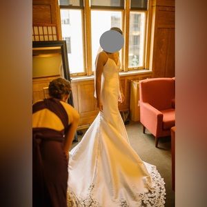 Allure Bridal Wedding Dress (Style 9558)